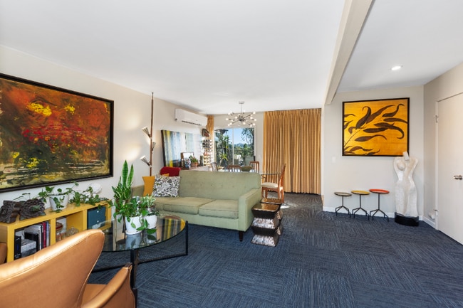 Photo - 2929 47th St