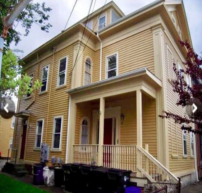 Building Photo - 42-44 Brighton Street (Maintenance Lease Up Only)