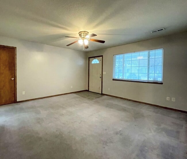 Photo - 3 Bedroom Home