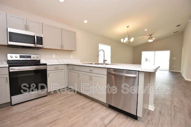 Photo - 372 Cascara Ln