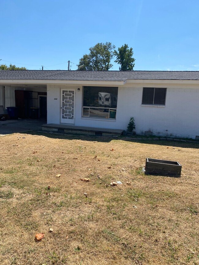 Building Photo - 406 Harper Ln