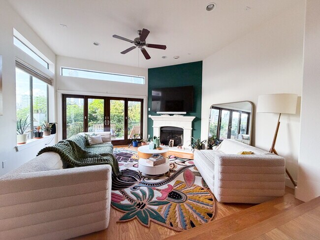 506 Sunny Ln Unit Sunny Ln