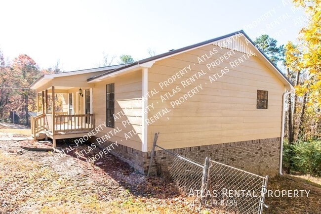 Photo - 2666 Laburnum Dr
