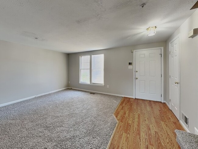 Photo - 7107 Pahls Farm Way