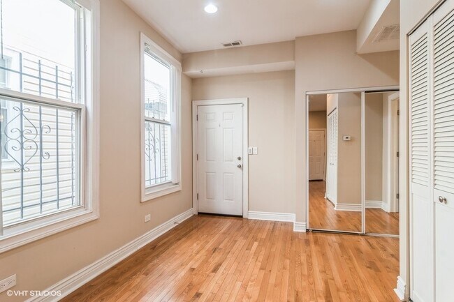 Photo - 1706 N Kimball Ave