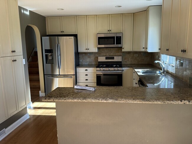 Photo - 28W661 Douglas Rd