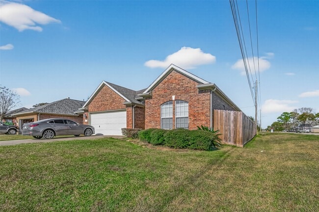 Photo - 71 N Forrest Ave