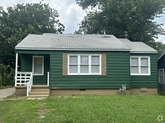 Building Photo - Charming 3-Bed Home in North Tulsa with Sp...