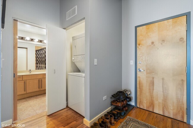 Photo - 1720 S Michigan Ave Unit 1613