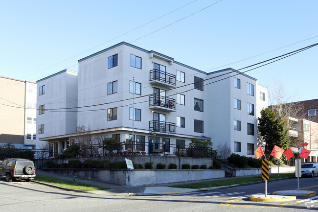 Photo - Carroll Terrace Apartments