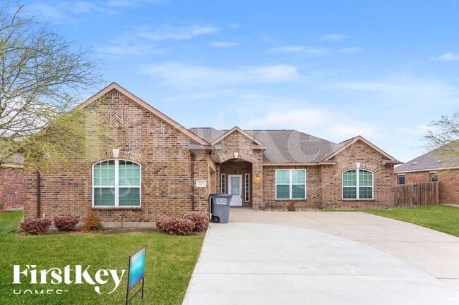 Photo - 202 Brook Ct