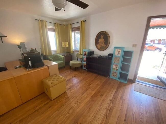 Photo - Awesome 2 bedroom Bungalow in Cory-Merill Neighborhood