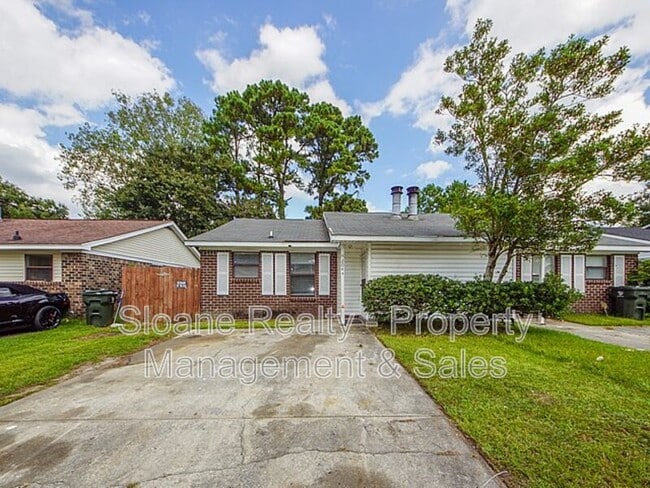 Building Photo - 204 A Miami St Rental