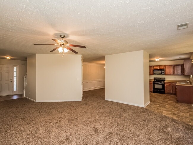 Photo - 70 Stony Oak Dr