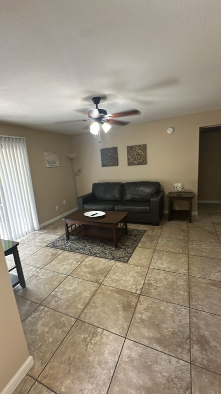 Photo - 5039 N 57th Ave Unidad Apt 212