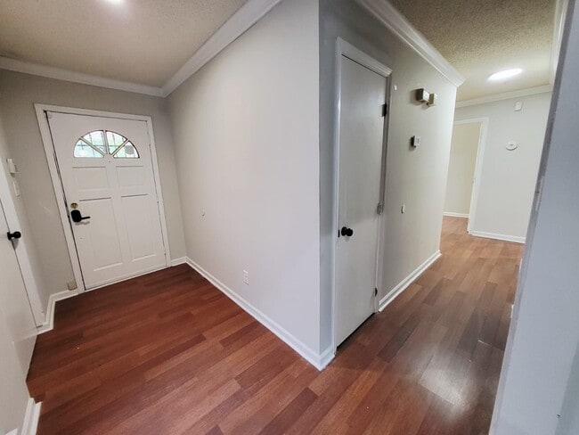 Photo - 4715 Cricklewood Ln