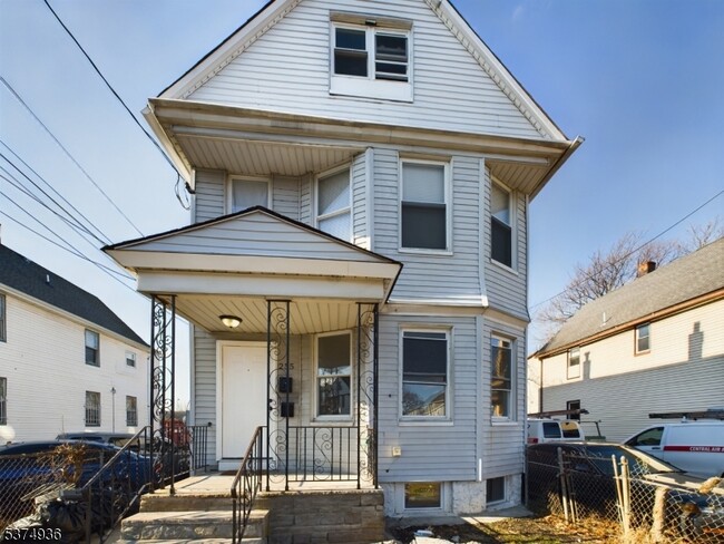 Photo - 255 S 19th St