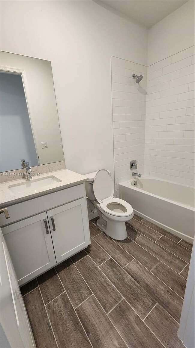 Photo - 19047 Croft Mill Xing