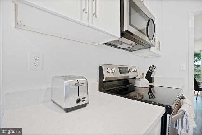 Photo - 15 Tall Oaks Ct