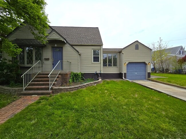 Building Photo - 20 Union Ave