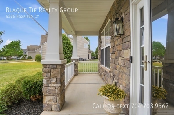 Photo - 4376 Foxfield Ct