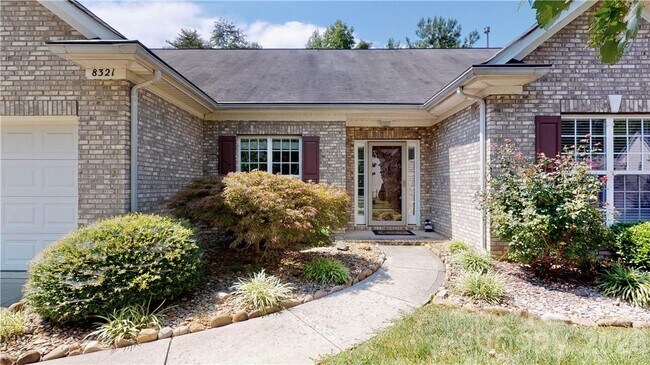 Photo - 8321 Suttonview Dr