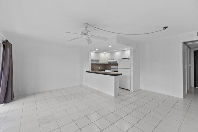 Photo - 3208 SE 11th St Unidad 104A