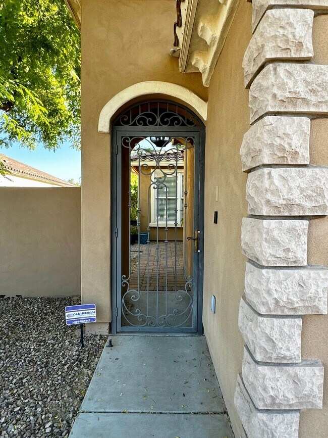 Photo - HIGHLY DESIRABLE AND SPACIOUS HOME FULLY EQUIPPED WITH SOLAR PANELS + LANDSCAPING INCLUDED