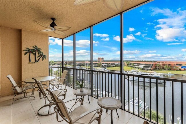 3313 Sunset Key Cir Unit 404