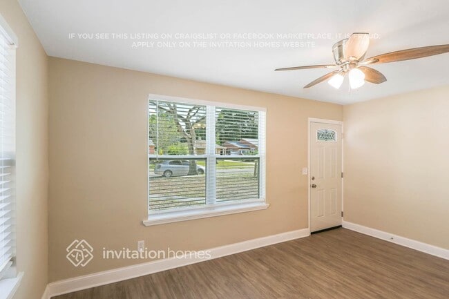 Photo - 2550 17th Ave S