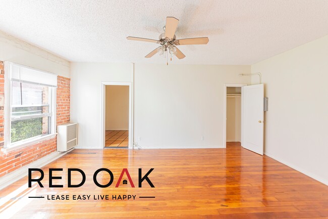 Building Photo - 835 S Oxford Ave Rental