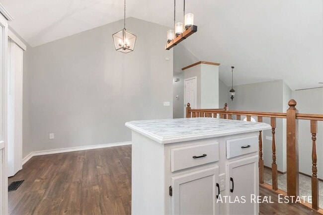 Photo - 10205 NW 85 St