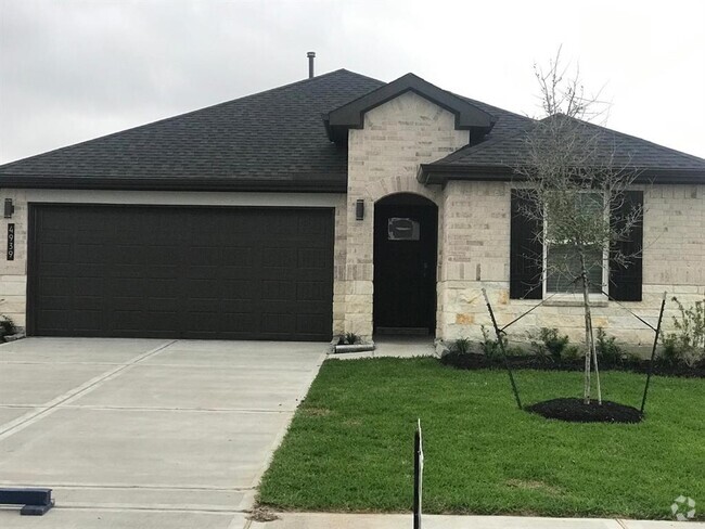 Building Photo - 4939 Oakwood Dr Rental