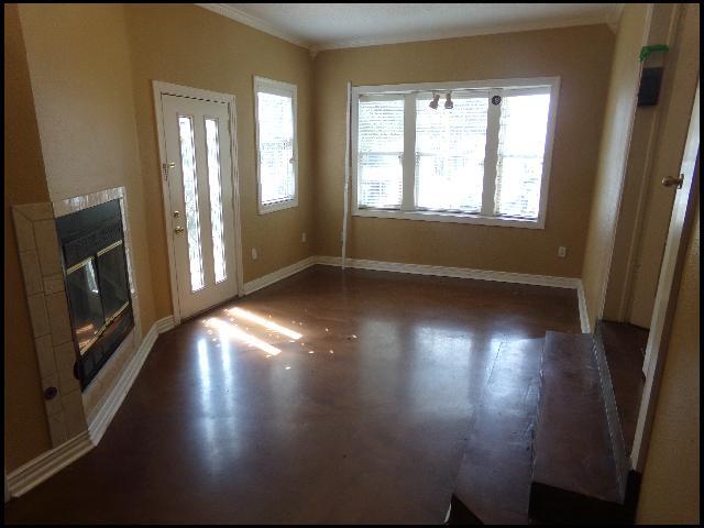 Photo - 1217 Look St