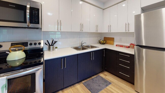 Photo - Silvercreek Parkway