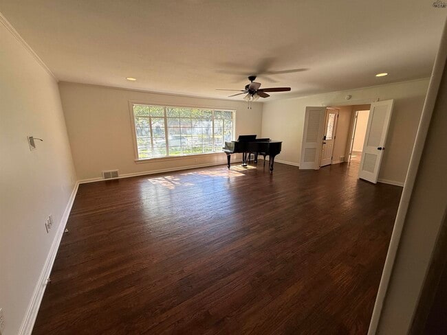 Photo - 2208 Avondale St