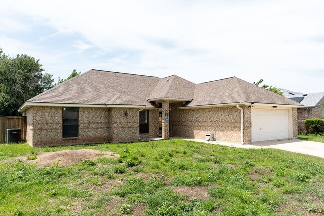 Building Photo - 5003 Joseph Dr