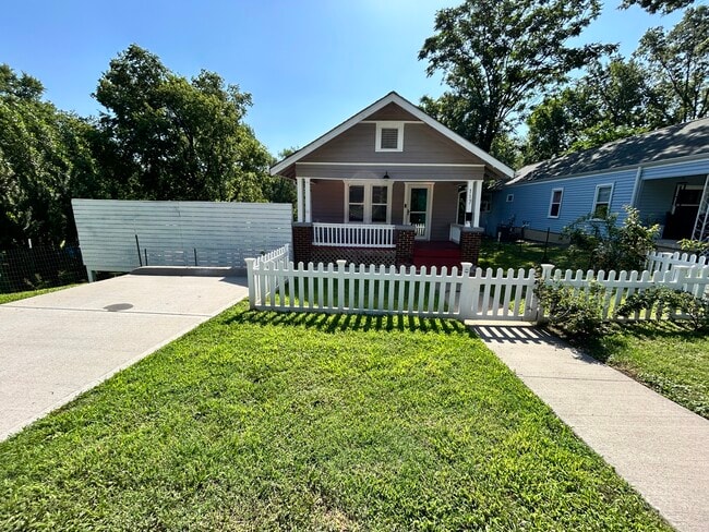 Photo - 117 N Arlington Ave House