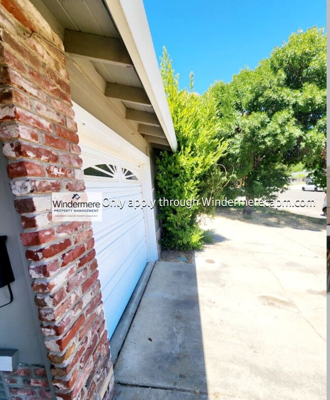 Building Photo - 6615-6615 Gold Run Ave Rental