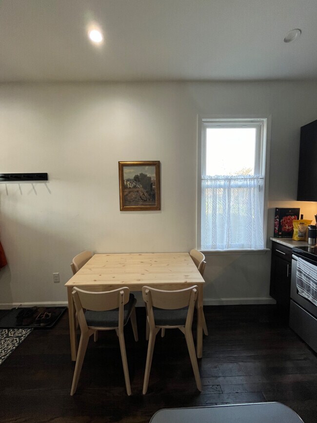 Photo - 218-222 Harper Ave