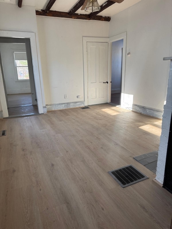 Photo - 967 Bedford St