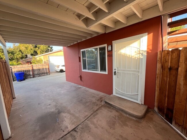 Photo - kl303r Unit 4016