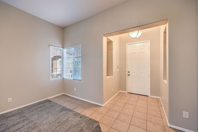 Photo - Gorgeous 6Bed/5Bath/4Car, 2-Story Home located in the Mountains Edge