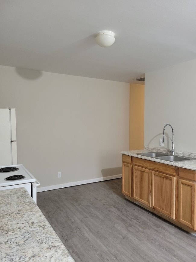 Photo - 6207 E 12th St Unit 6209