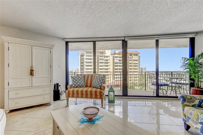 Photo - 690 Island Way Unit 605