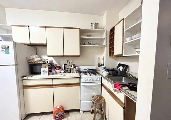 Photo - 39 Hemenway St Unidad 13