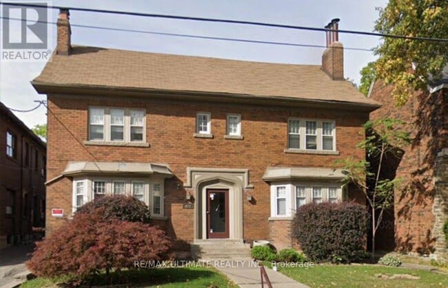 Photo - 470 Oriole Pkwy Unit 3