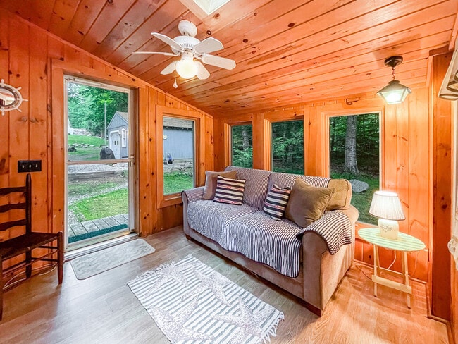 Building Photo - 82 Dewey Rd Unit ID1248568P Rental