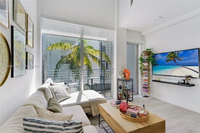 Photo - 3339 Virginia St Unit 329