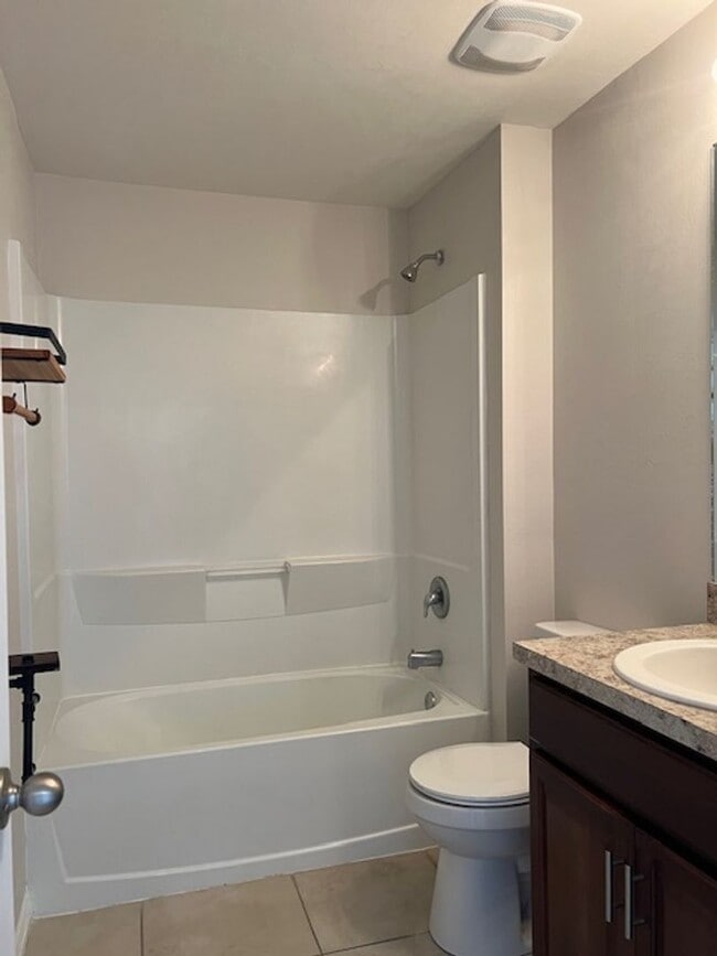 Photo - AVAILABLE NOW- 4 Bedroom -2 Bathrooms NE Cape Coral- Gator Circle Area